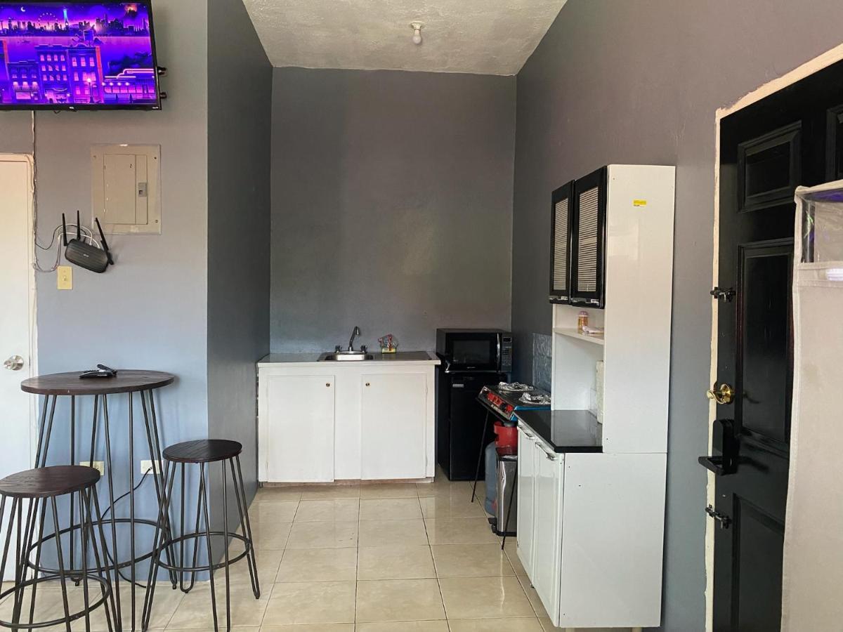 A Taste Of Jamaica Lavern'S Place Ocho Ríos Extérieur photo