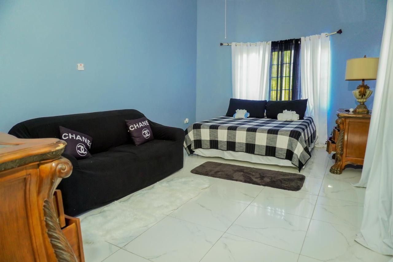 A Taste Of Jamaica Lavern'S Place Ocho Ríos Extérieur photo