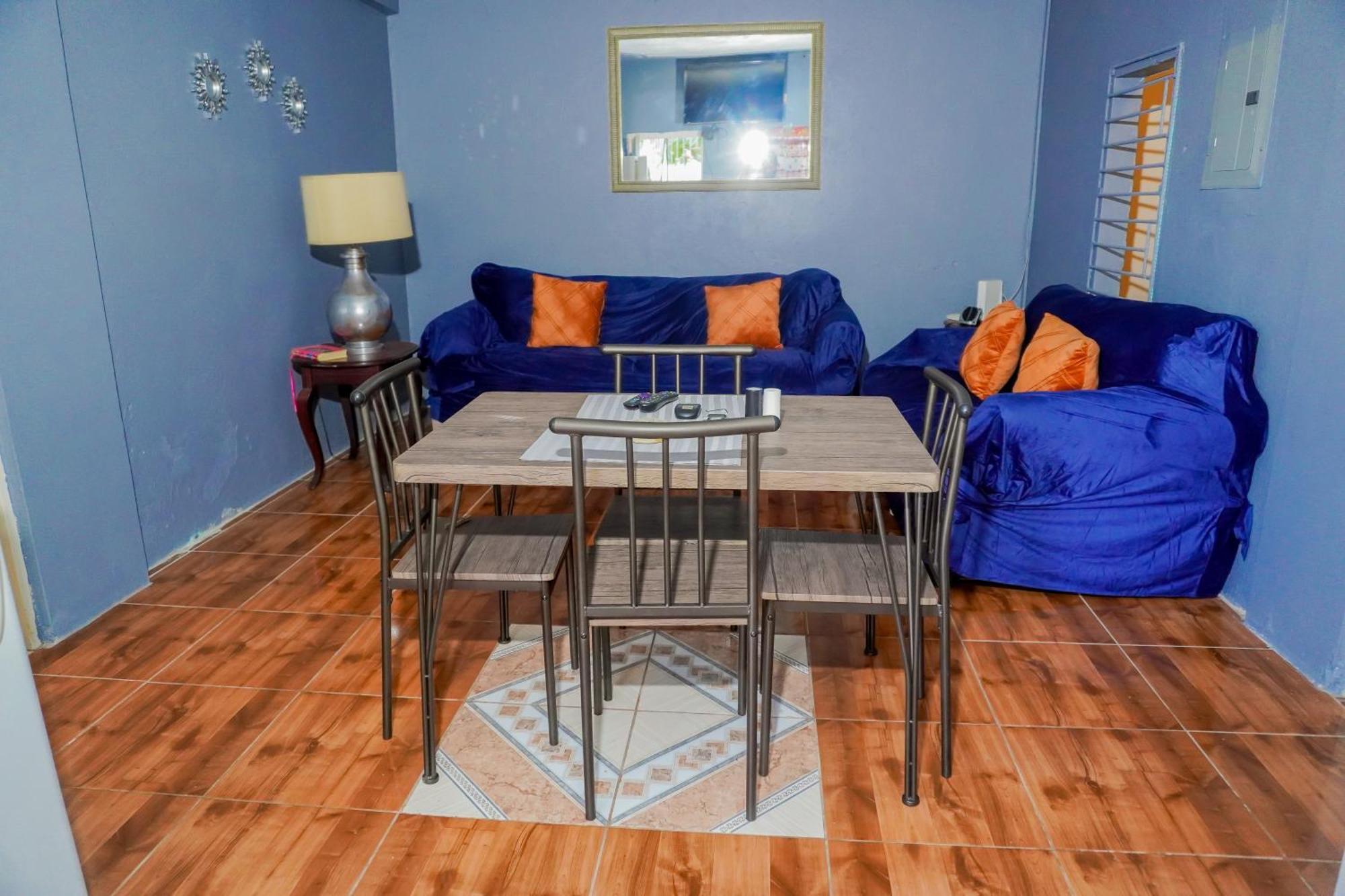 A Taste Of Jamaica Lavern'S Place Ocho Ríos Extérieur photo