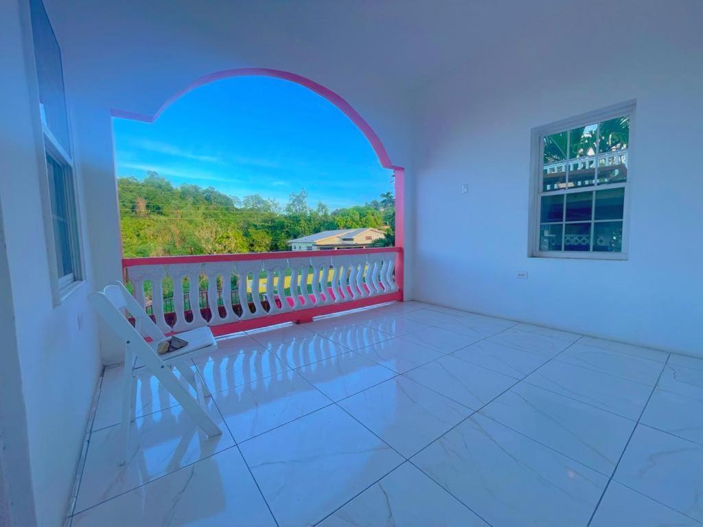 A Taste Of Jamaica Lavern'S Place Ocho Ríos Extérieur photo